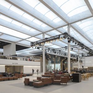 Central floor of the day library